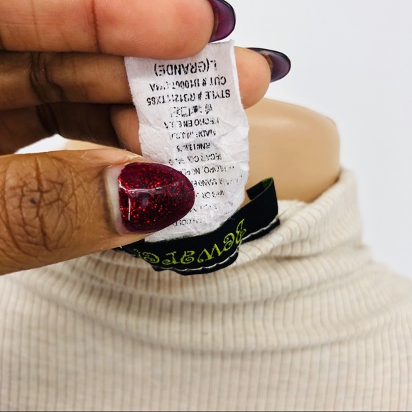Turtle Neck Crop Top - Picture 6 of 6